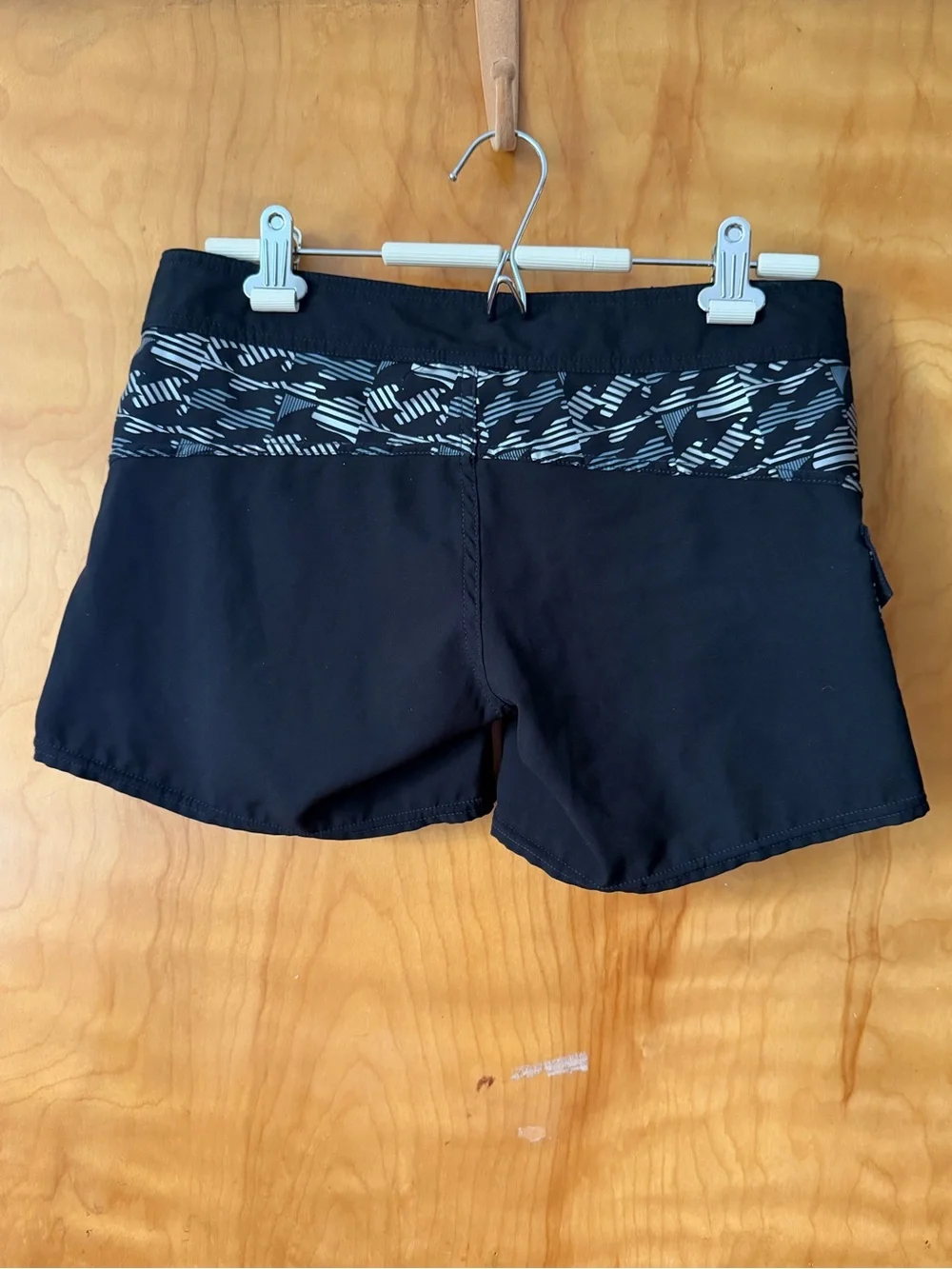 Billabong Women’s Black Board Shorts Size 5 Surf Swim Beach Quick